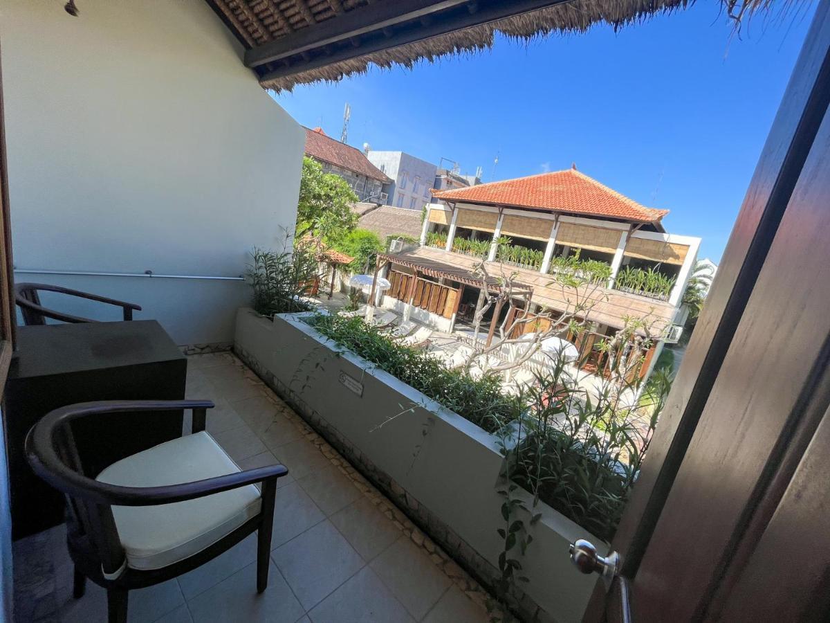 The Lagoon Bali Pool Hotel And Suites Legian Exteriör bild