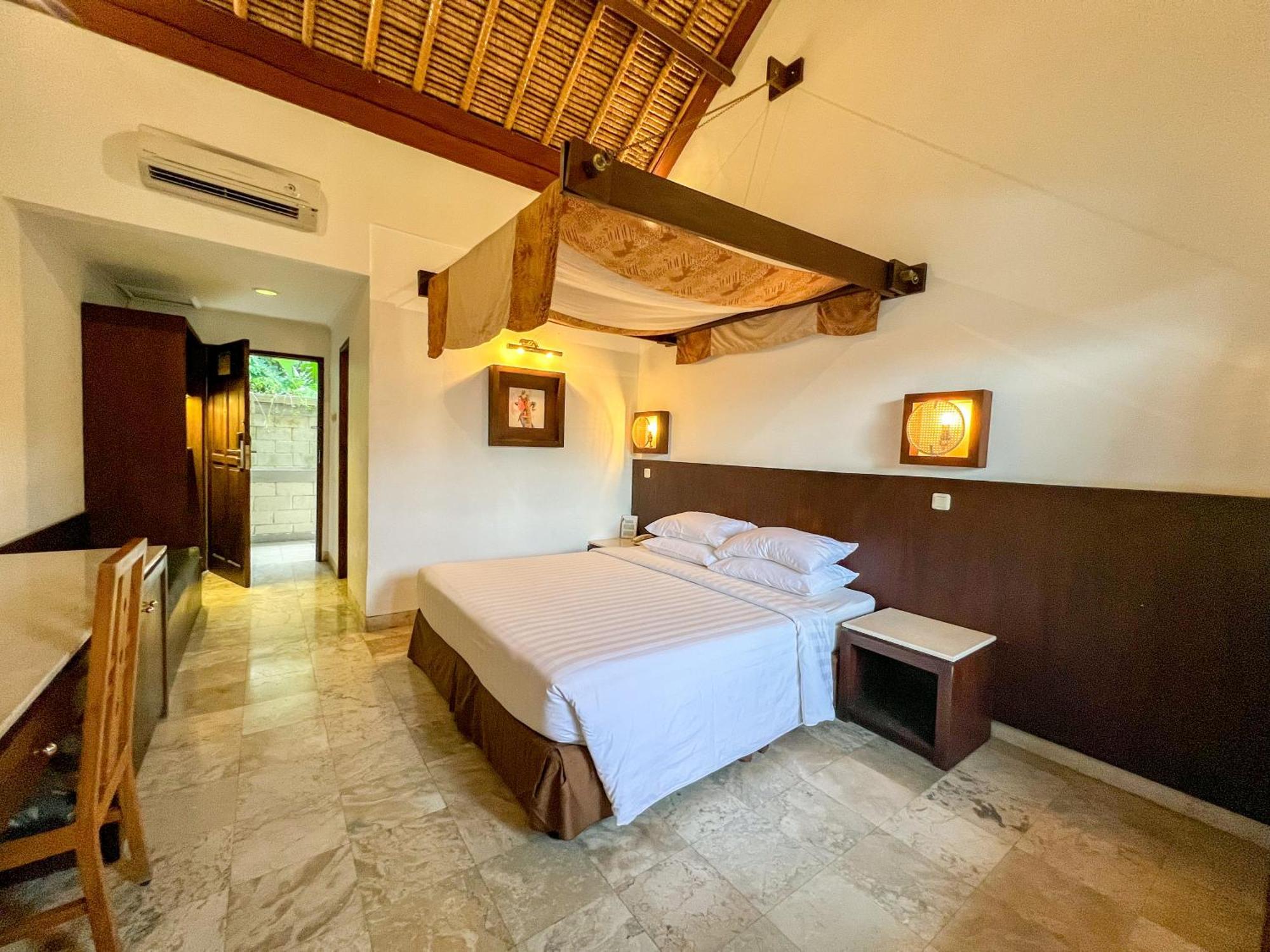 The Lagoon Bali Pool Hotel And Suites Legian Exteriör bild