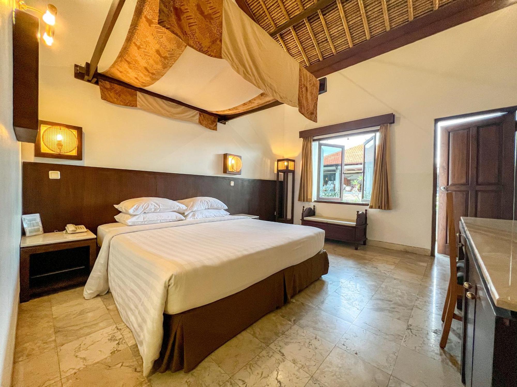 The Lagoon Bali Pool Hotel And Suites Legian Exteriör bild