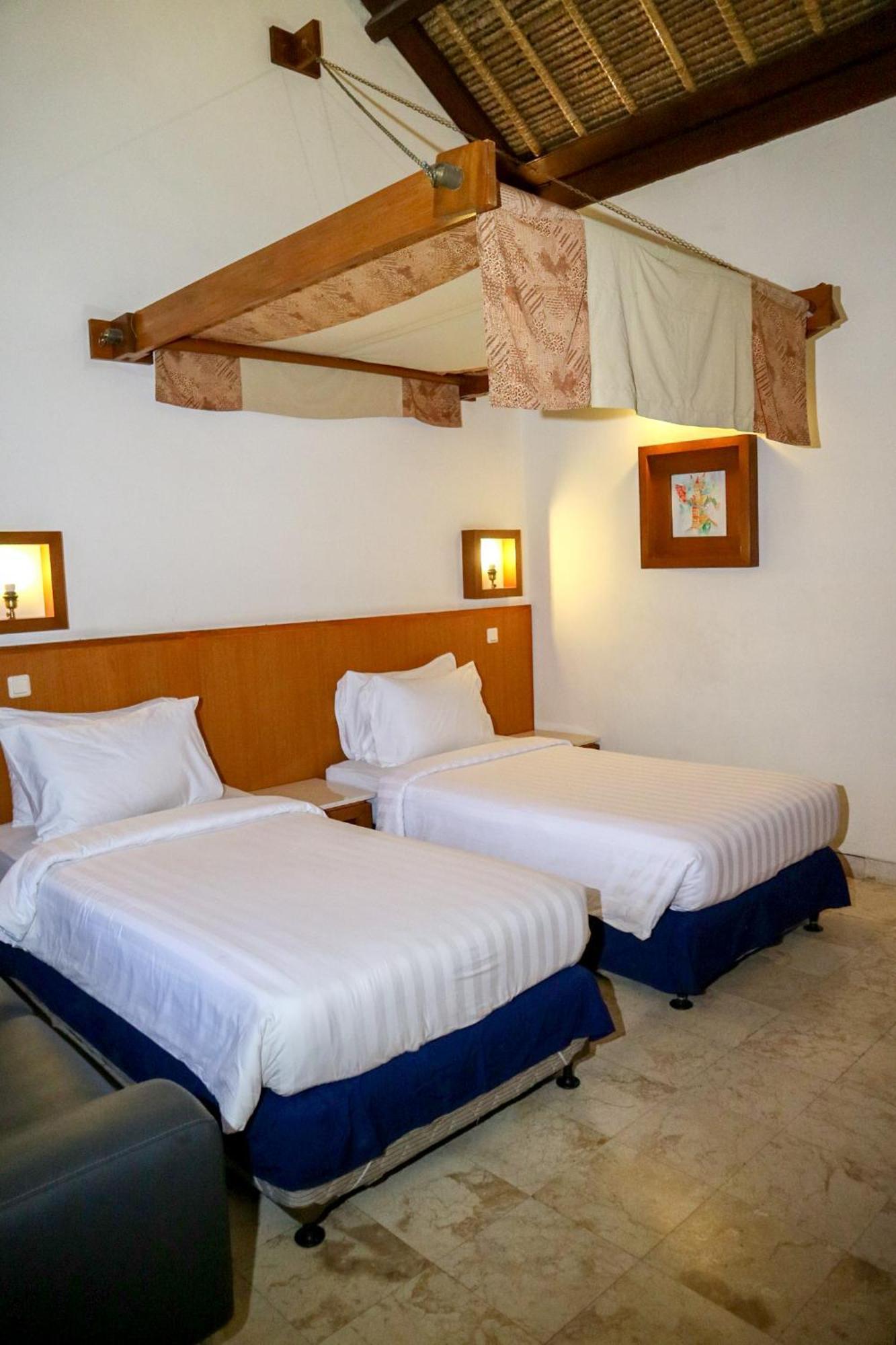 The Lagoon Bali Pool Hotel And Suites Legian Exteriör bild