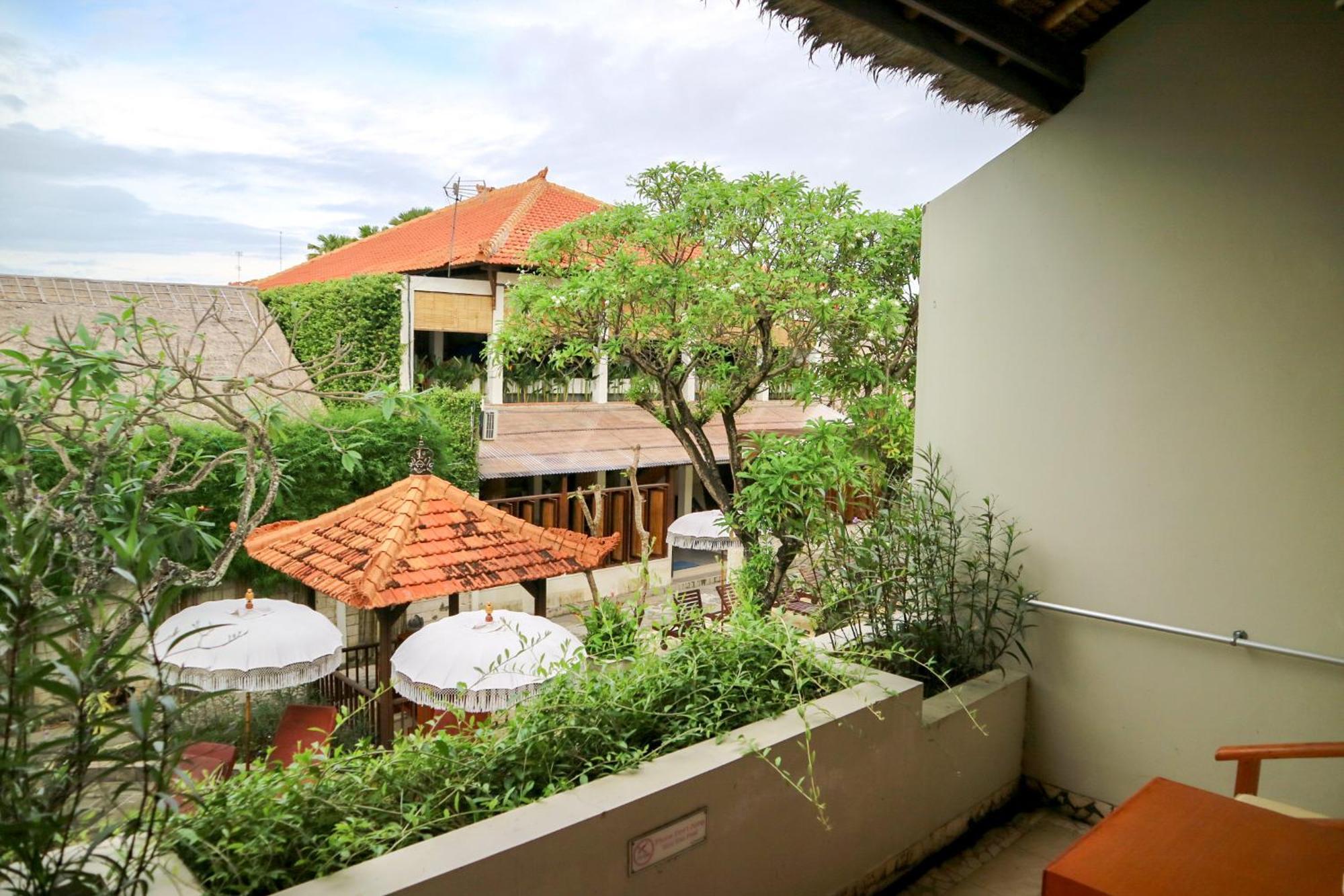 The Lagoon Bali Pool Hotel And Suites Legian Exteriör bild