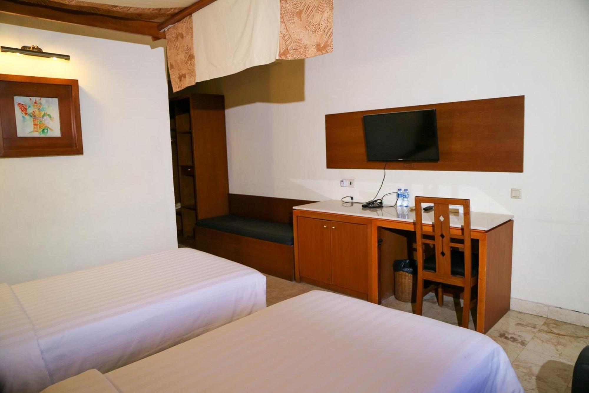 The Lagoon Bali Pool Hotel And Suites Legian Exteriör bild