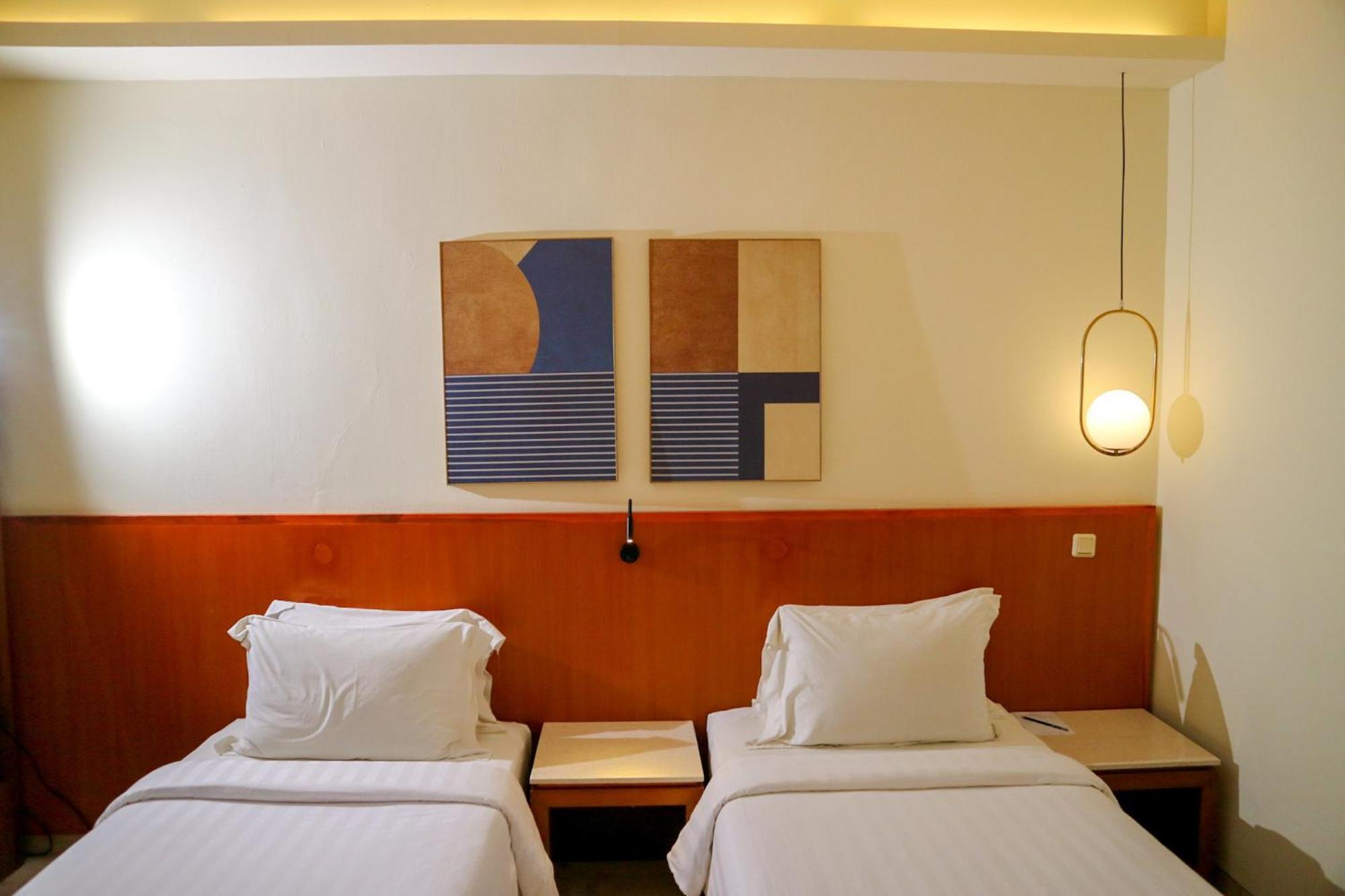 The Lagoon Bali Pool Hotel And Suites Legian Exteriör bild